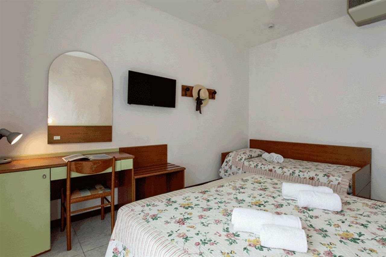 Windsor Hotel 3*